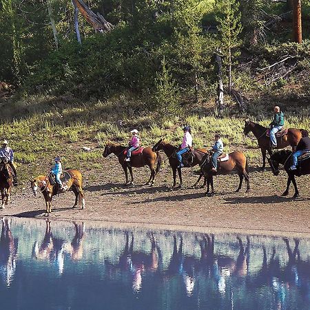 Parade Rest Ranch West Yellowstone Zewnętrze zdjęcie