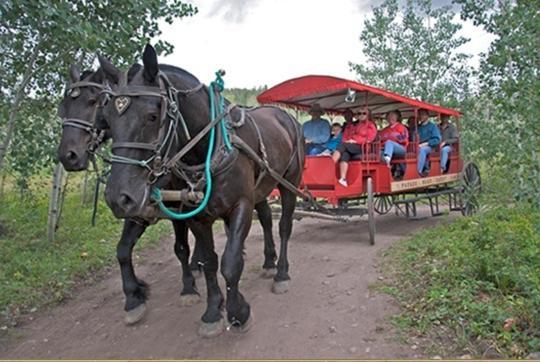 Parade Rest Ranch West Yellowstone Zewnętrze zdjęcie