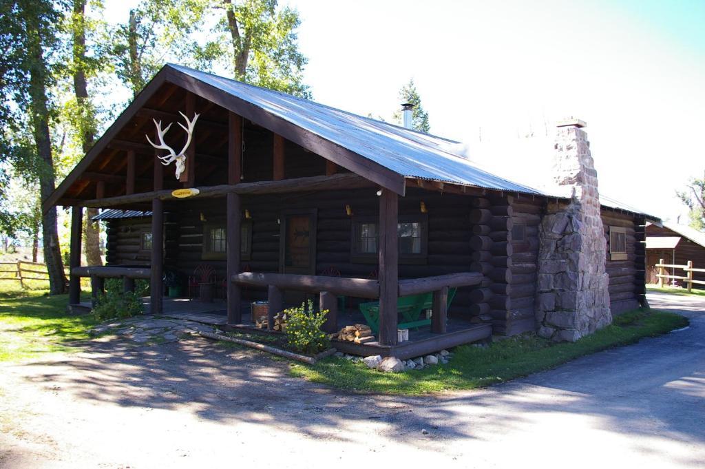 Parade Rest Ranch West Yellowstone Zewnętrze zdjęcie